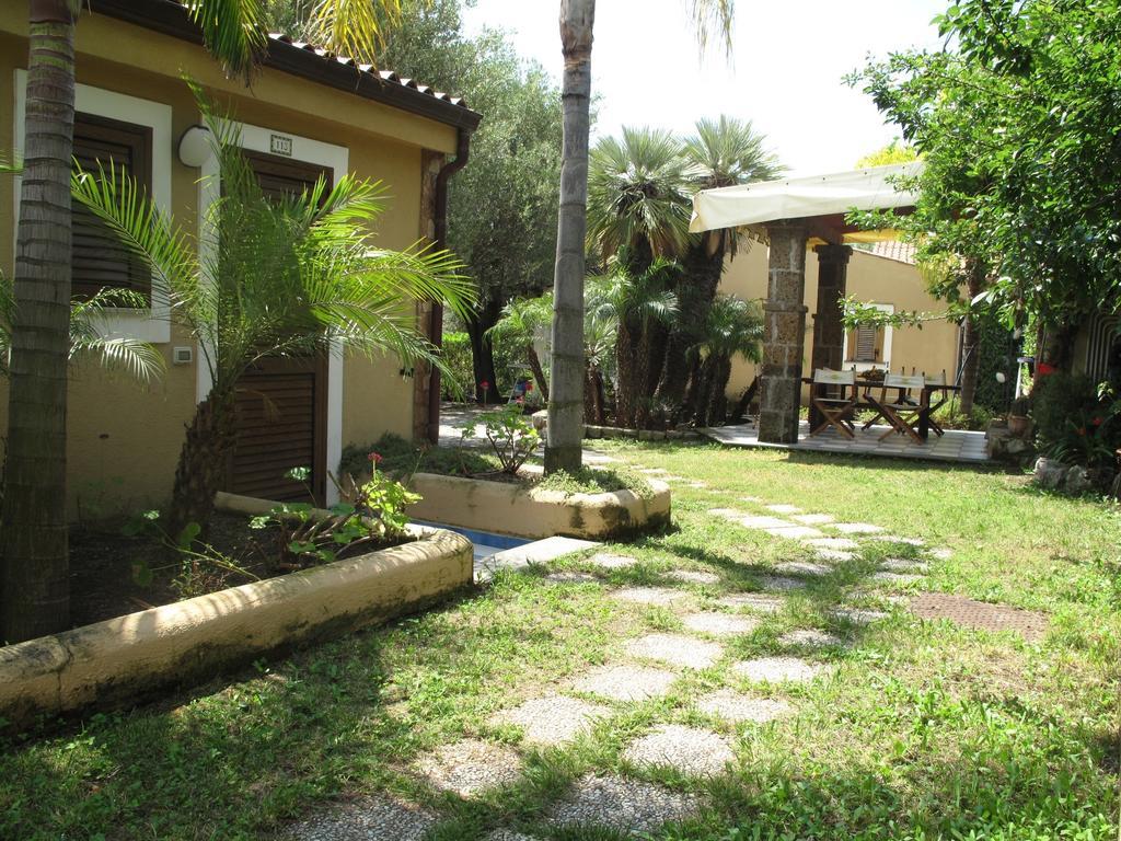 Villaggio Garden Park 卡梅罗塔的码头 外观 照片