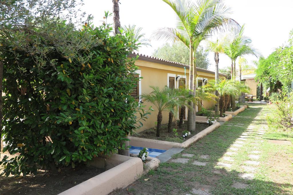 Villaggio Garden Park 卡梅罗塔的码头 外观 照片
