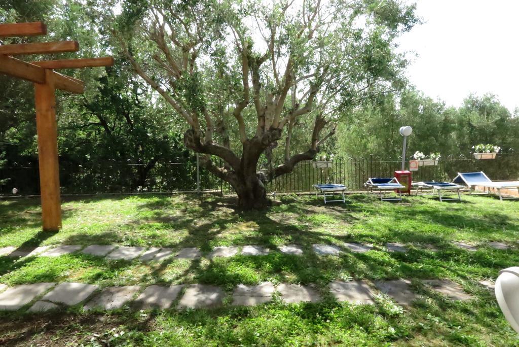 Villaggio Garden Park 卡梅罗塔的码头 外观 照片
